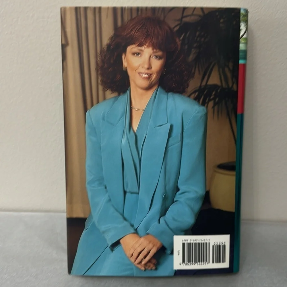 The Reef By Nora Roberts - Picture 2 of 4